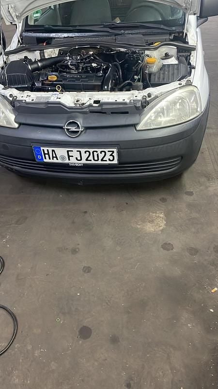 Weiß Gebraucht 2003 Opel Combo Van / Kleinbus | 1.000 € (Guter Preis) - Bild 1/3