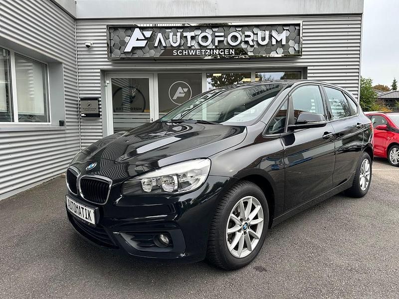 Schwarz Gebraucht 2015 BMW 218 Active Tourer Basis Van / Kleinbus | 14.990 € (Fairer Preis) - Bild 1/4