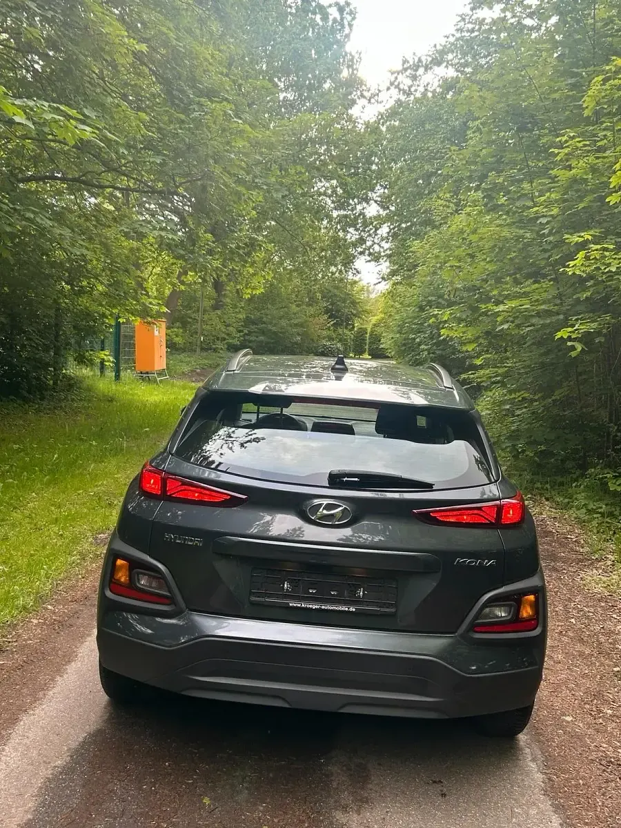 Gebraucht Hyundai Kona 120 PS (88 kW) 2018 Grau SUV