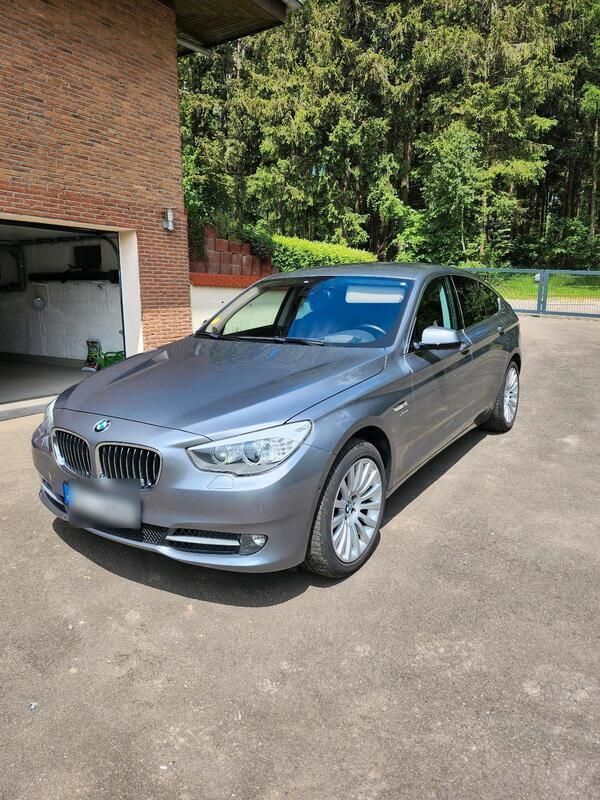 Grau Gebraucht 2011 BMW 535 Gran Turismo Limousine | 14.750 € (Fairer Preis) - Bild 1/4