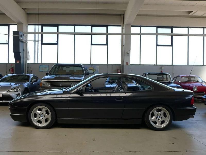 Brillant schwarz Gebraucht 1993 BMW 850 Coupé | 79.950 € - Bild 1/4