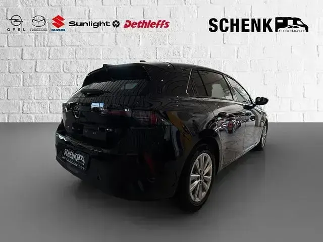 Gebraucht Opel Astra Edition 131 PS (96 kW) 2025 Schwarz Limousine