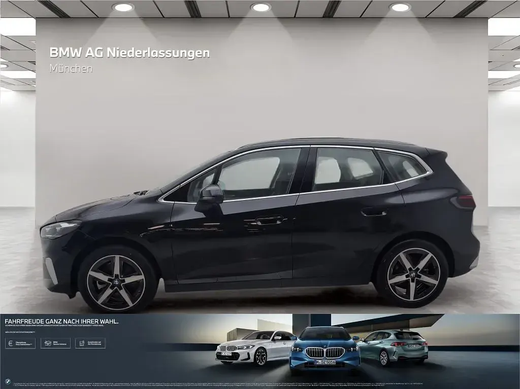 Gebraucht BMW 223 Active Tourer Sport Line 204 PS (150 kW) 2025 Schwarz Van / Kleinbus