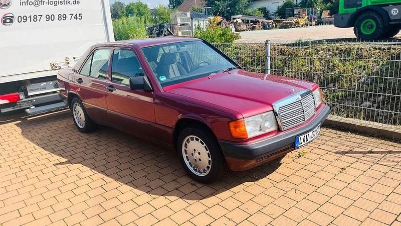 Gebraucht Mercedes 190 109 PS (80 kW) 1991 Rot Limousine