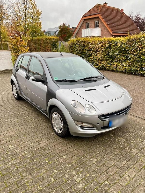 Usata Smart ForFour 75 CV (55 kW) 2005 Argento Utilitaria