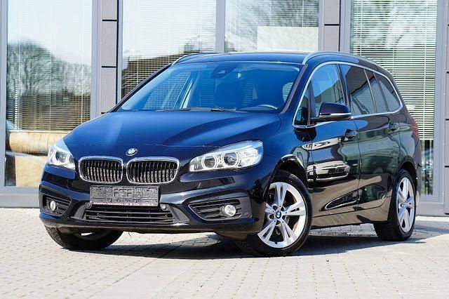 Schwarz ii Gebraucht 2016 BMW 216 Gran Tourer Advantage Van / Kleinbus | 11.480 € (Fairer Preis) - Bild 1/4