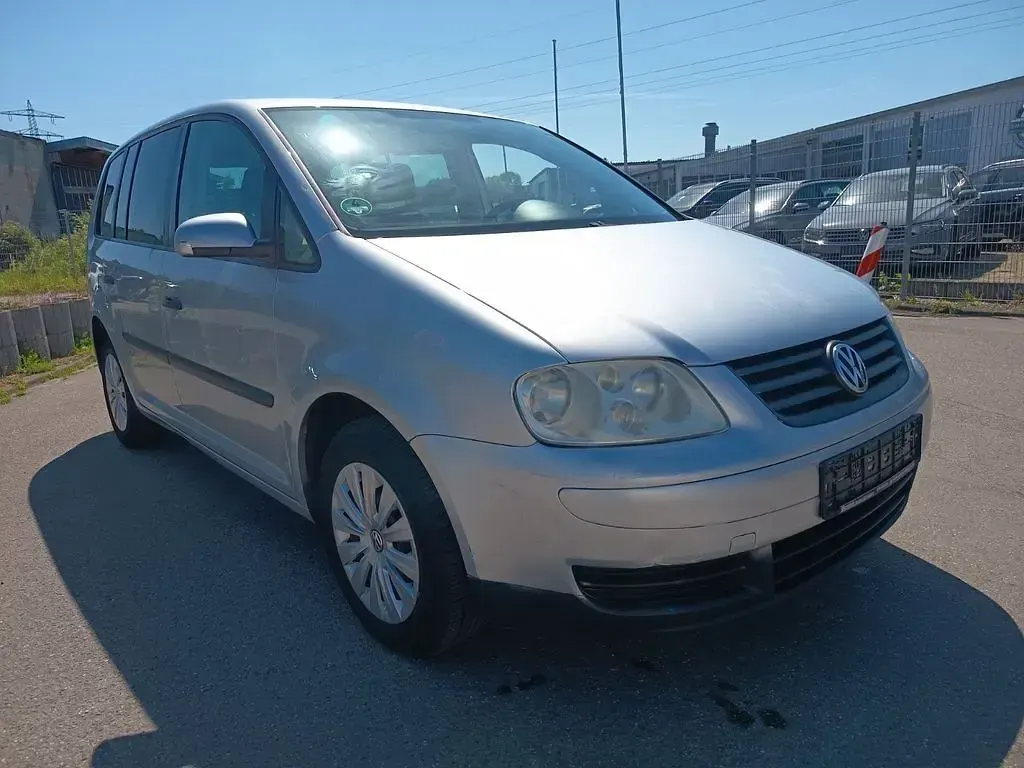 Gebraucht VW Touran Basis 101 PS (74 kW) 2003 Silber Van / Kleinbus