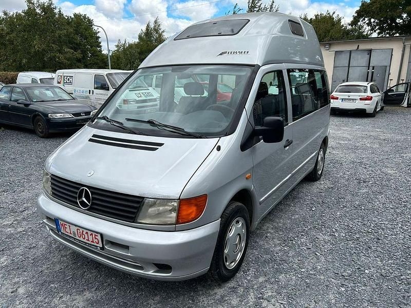 Silber Gebraucht 1999 Mercedes Vito Van / Kleinbus | 6.895 € (Etwas zu teuer) - Bild 1/4