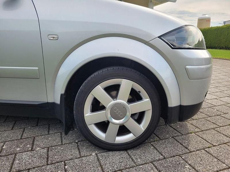 Gebraucht Audi A2 90 PS (66 kW) 2005 Silber Kleinwagen