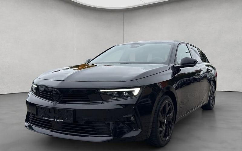 Gebraucht Opel Astra 131 PS (96 kW) 2024 Karbon schwarz metallic Kombi