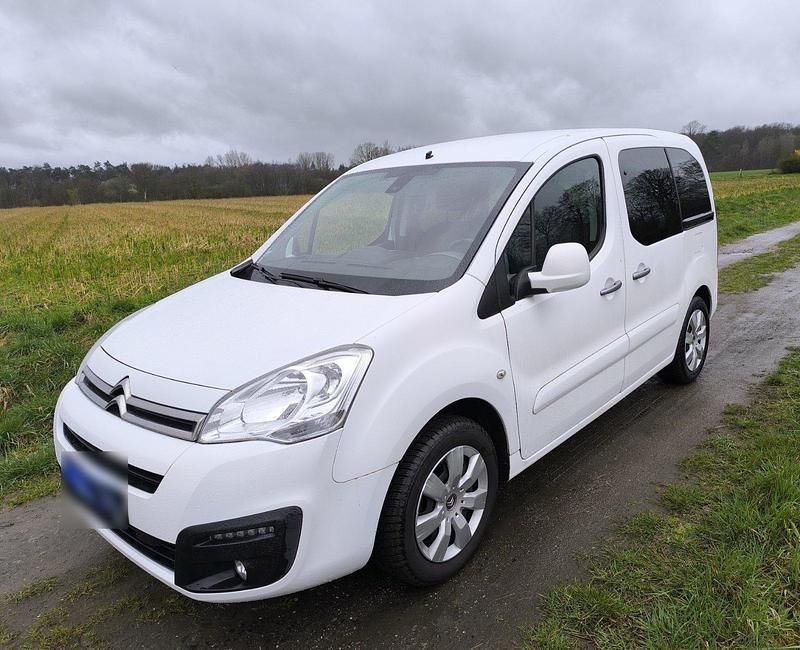 Gebraucht Citroën Berlingo 99 PS (72 kW) 2017 Weiß Van / Kleinbus