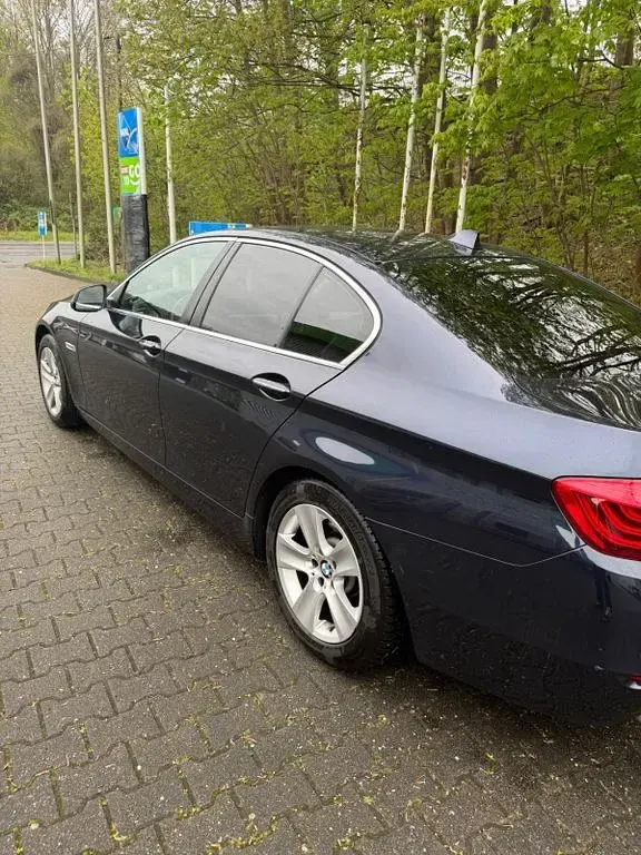 Gebraucht BMW 530 258 PS (189 kW) 2014 Limousine