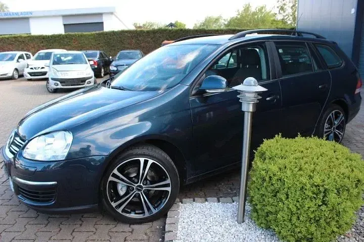 Gebraucht VW Golf V 102 PS (75 kW) 2008 Blau Kombi