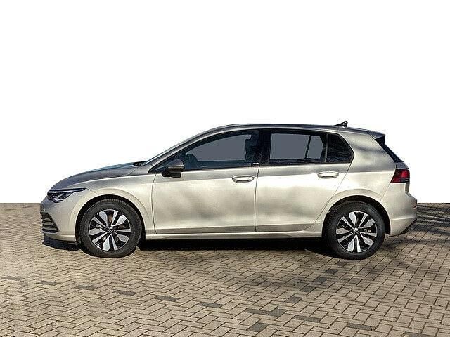 Gebraucht VW Golf VIII Move 116 PS (85 kW) 2024 Ivory silver metallic Limousine