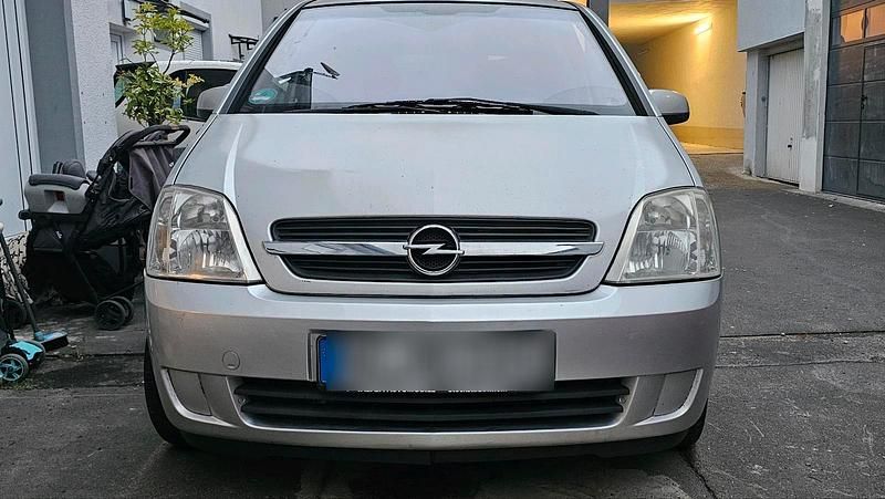 Silber Gebraucht 2006 Opel Meriva Van / Kleinbus | 500 € (Superpreis) - Bild 1/4