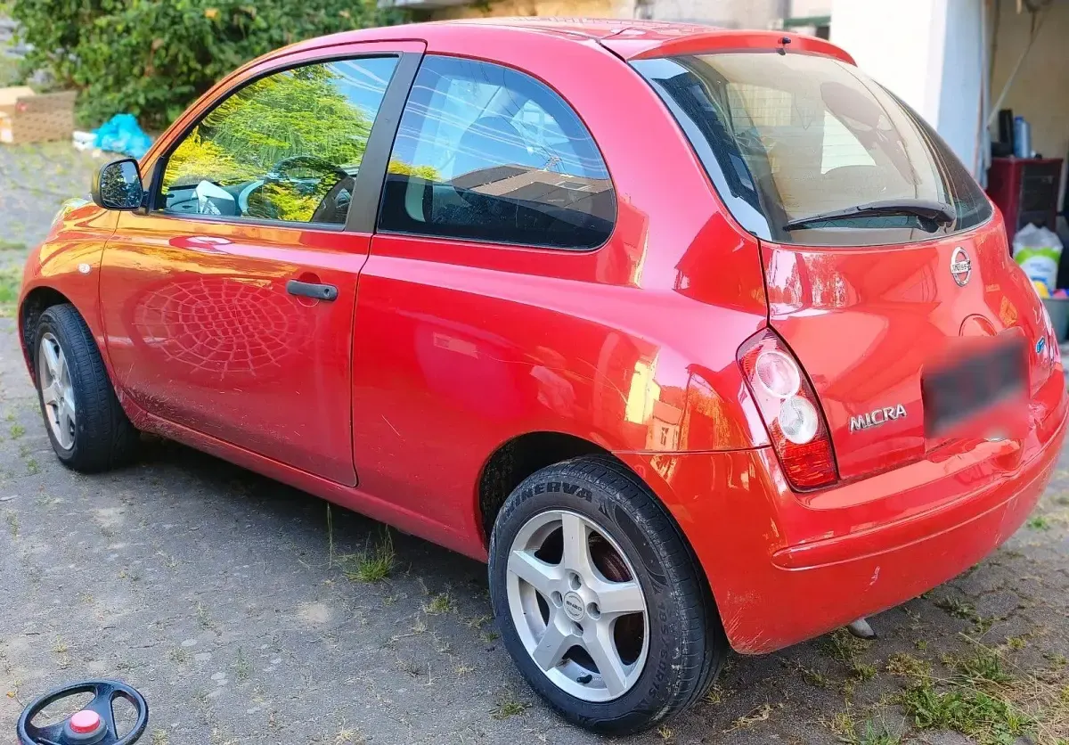 Gebraucht Nissan Micra I-Way 65 PS (47 kW) 2010 Rot Kleinwagen
