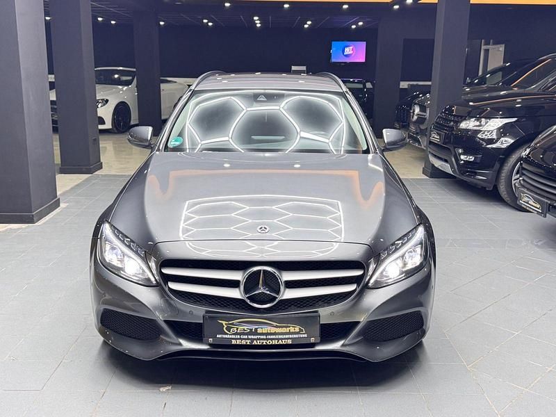 Gebraucht Mercedes C200 136 PS (100 kW) 2018 Grau Kombi