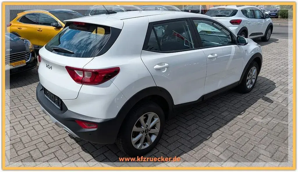 Gebraucht Kia Stonic Edition 7 84 PS (61 kW) 2022 Weiß SUV