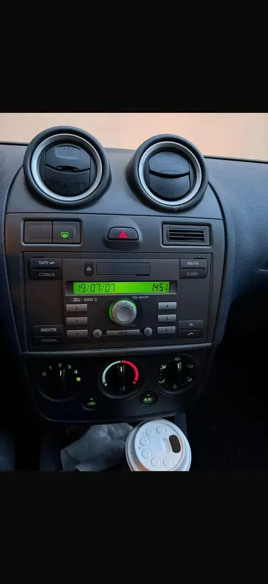Gebraucht Ford Fiesta 2006 Weiß Kleinwagen