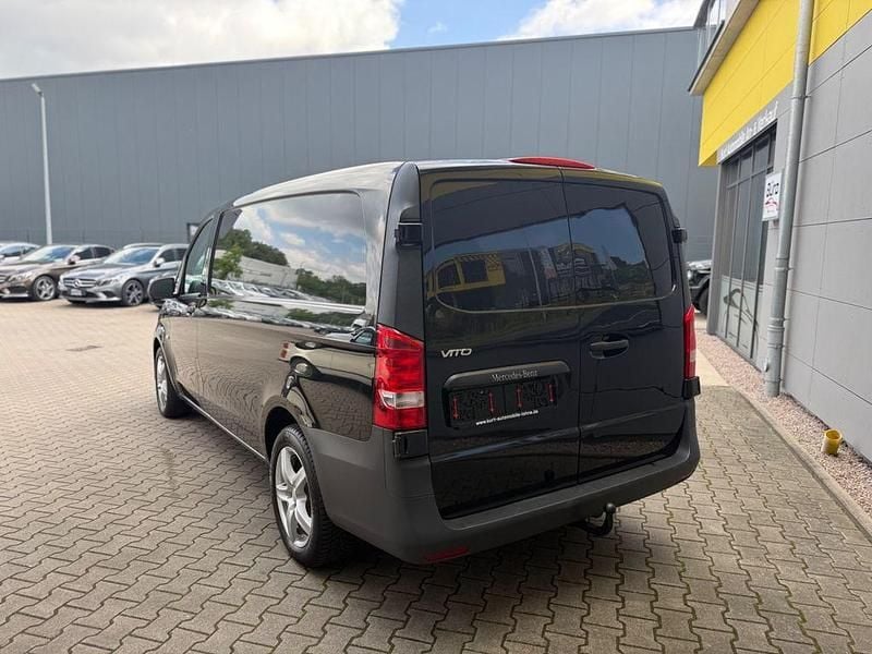 Gebraucht Mercedes Vito 163 PS (119 kW) 2018 Schwarz Van
