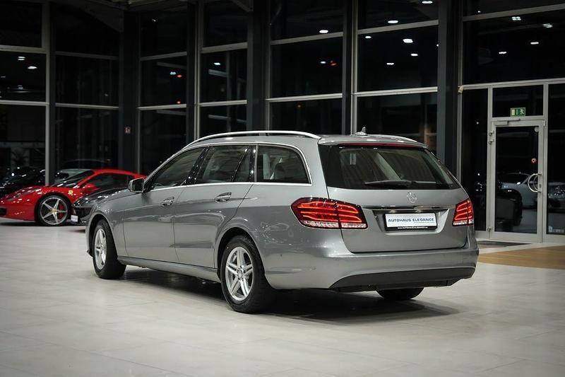 Gebraucht Mercedes E200 Elegance 184 PS (135 kW) 2014 Palladiumsilber  metalliclack Kombi