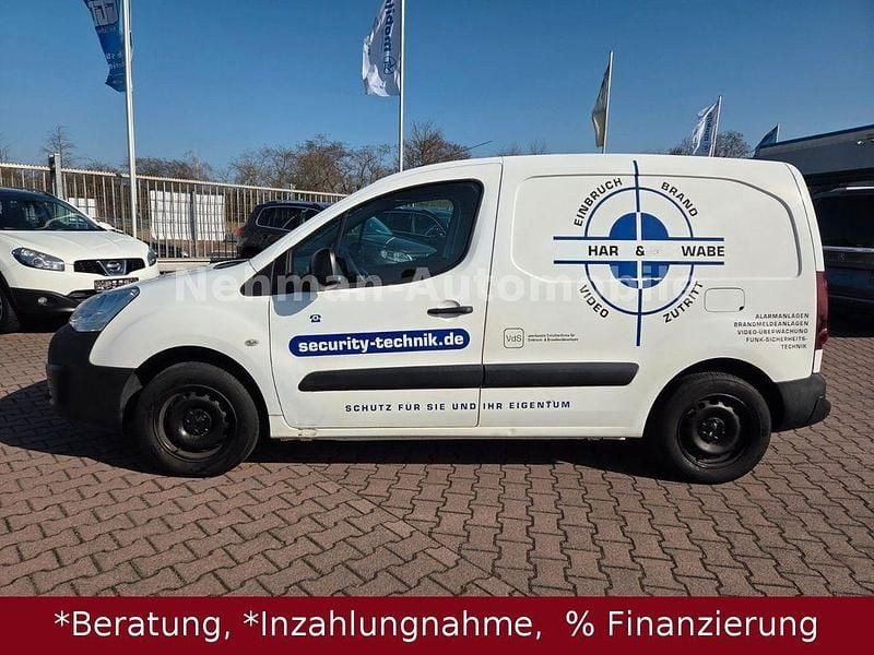 Gebraucht Peugeot Partner Premium 75 PS (55 kW) 2017 Weiß Van / Kleinbus