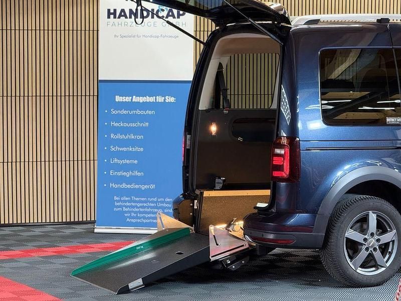 Blau Gebraucht 2017 VW Caddy Van / Kleinbus | 36.900 € - Bild 1/4