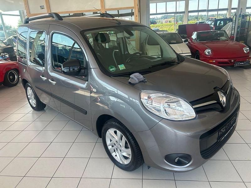 Grau Gebraucht 2014 Renault Kangoo Initiale Paris Van / Kleinbus | 8.900 € (Fairer Preis) - Bild 1/4