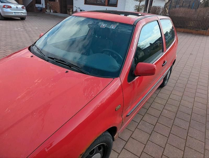 Gebraucht VW Polo 60 PS (44 kW) 1999 Rot Kleinwagen