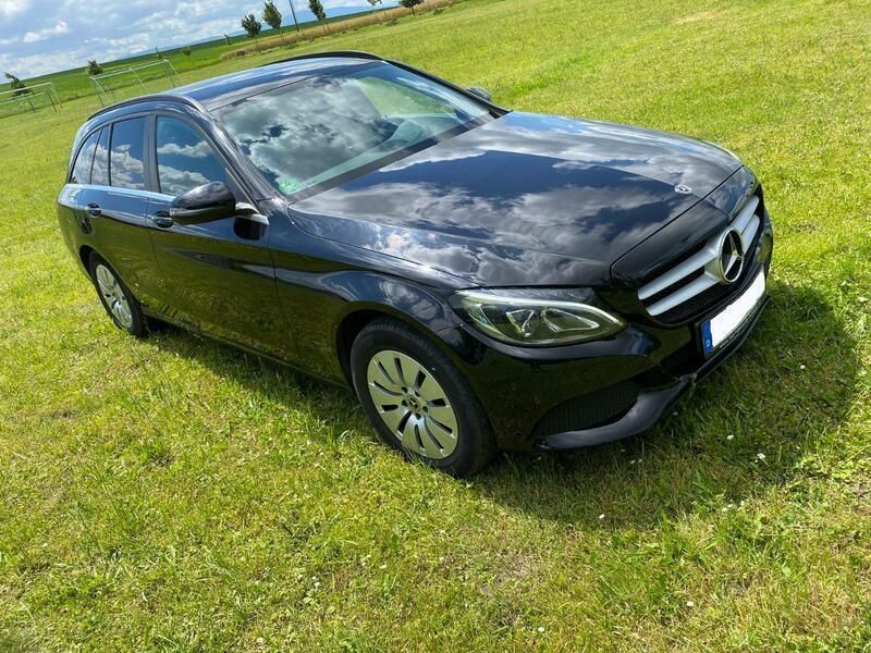 Schwarz Gebraucht 2017 Mercedes C220 Edition Kombi | 11.000 € (Superpreis) - Bild 1/4