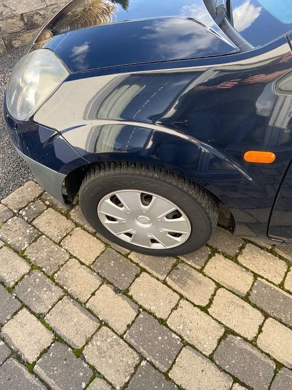 Gebraucht Ford Fiesta Ambiente 60 PS (44 kW) 2007 Blau Kleinwagen