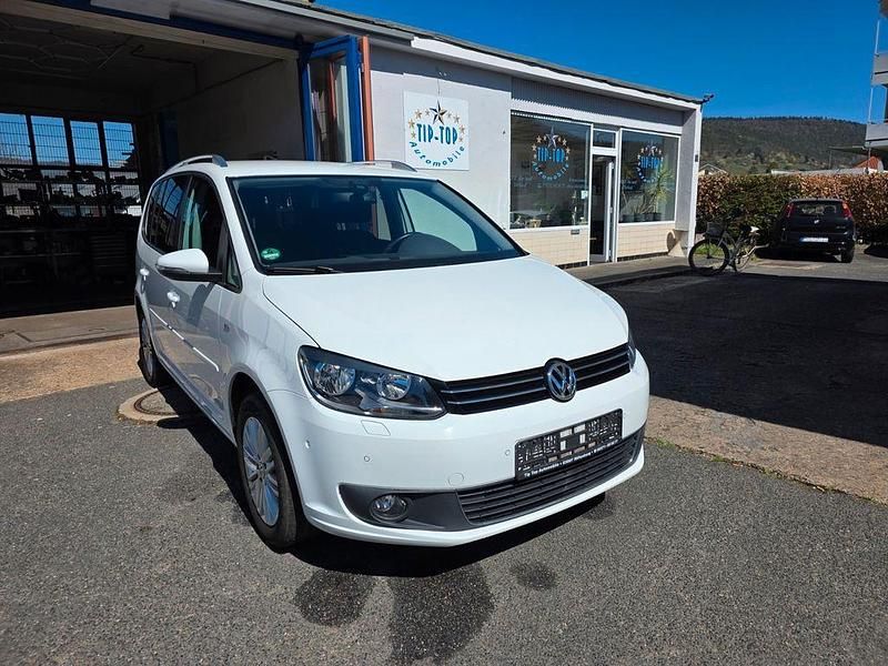 Second-hand VW Touran Cup 150 CP (110 kW) 2014 Alb Monovolum
