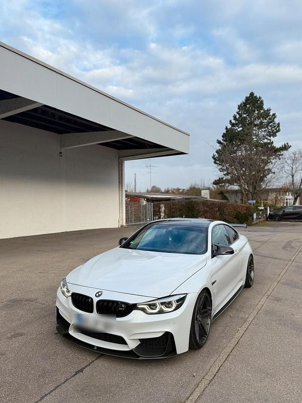 Weiß Gebraucht 2017 BMW M4 Coupé | 48.000 € (Fairer Preis) - Bild 1/4