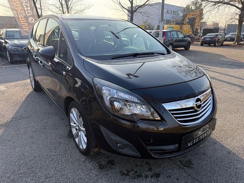 Schwarz Gebraucht 2011 Opel Meriva Innovation Van / Kleinbus | 3.990 € (Fairer Preis) - Bild 1/4