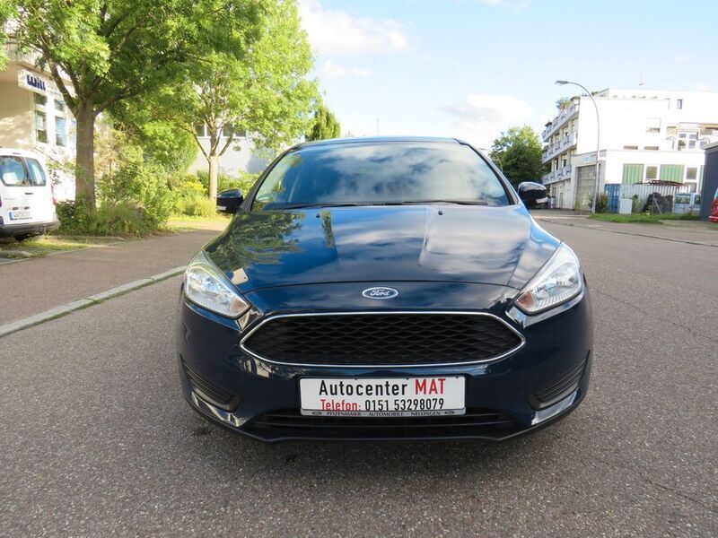 Gebraucht Ford Focus Trend 95 PS (69 kW) 2015 Blau Kombi