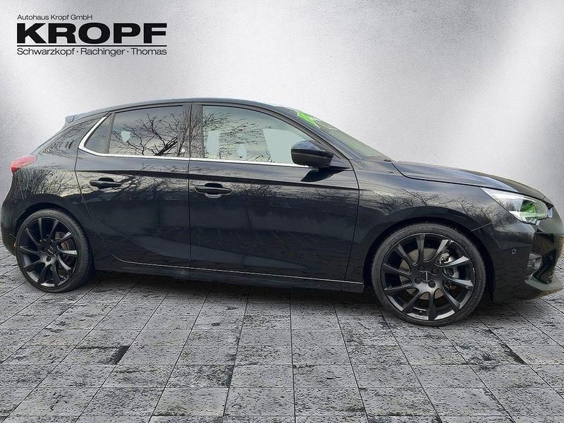 Gebraucht Opel Corsa-e 100 kW (136 PS) 2023 Lackierung schwarz perla nera Kleinwagen