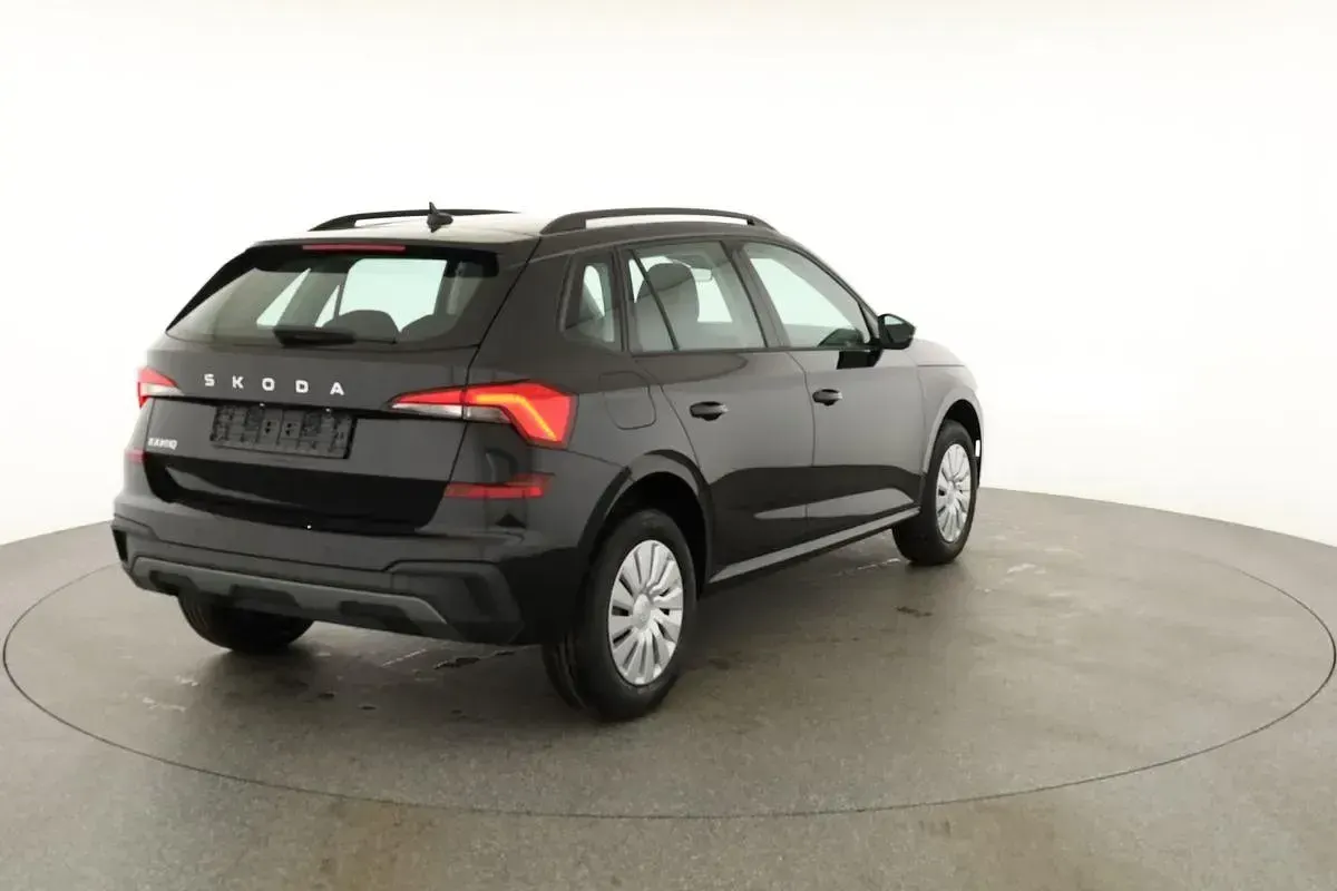 Neu Skoda Kamiq Selection 150 PS (110 kW) 2026 Black magic perleffekt SUV