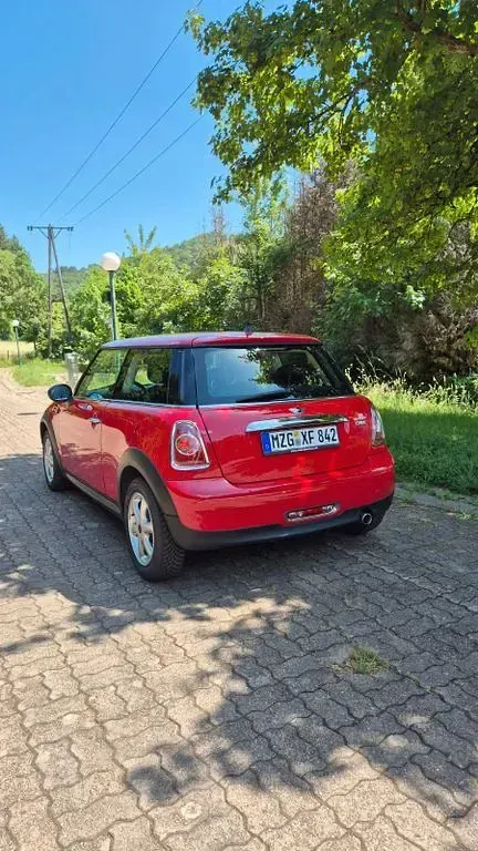 Gebraucht Mini ONE 98 PS (72 kW) 2011 Rot Kleinwagen