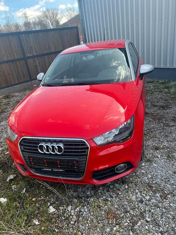 Second-hand Audi A1 90 CP (66 kW) 2011 Roșu Hatchback