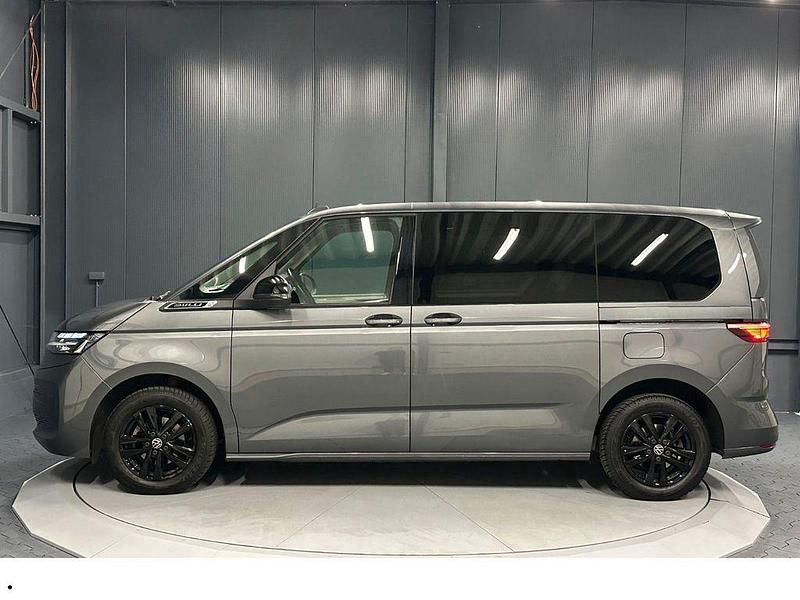 Gebraucht VW Multivan 150 PS (110 kW) 2023 Grau Van