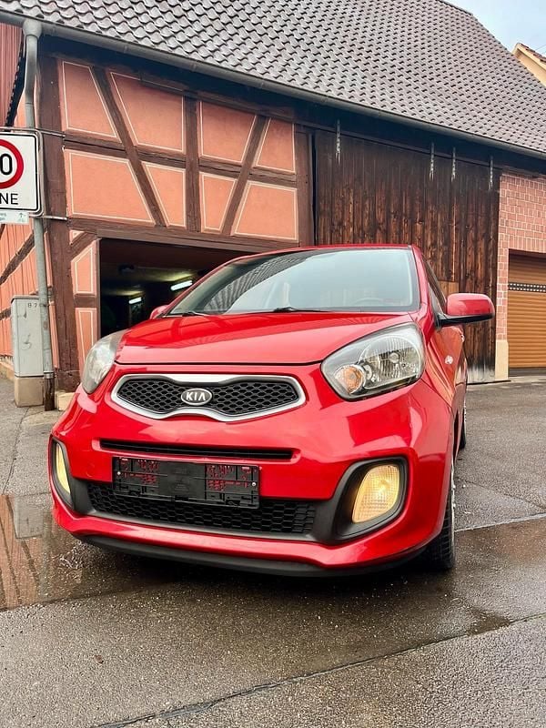 Rot Gebraucht 2012 Kia Picanto Kleinwagen | 4.900 € (Fairer Preis) - Bild 1/4