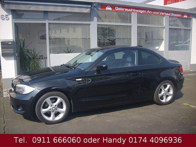 Gebraucht BMW 118 143 PS (105 kW) 2012 Schwarz Kleinwagen