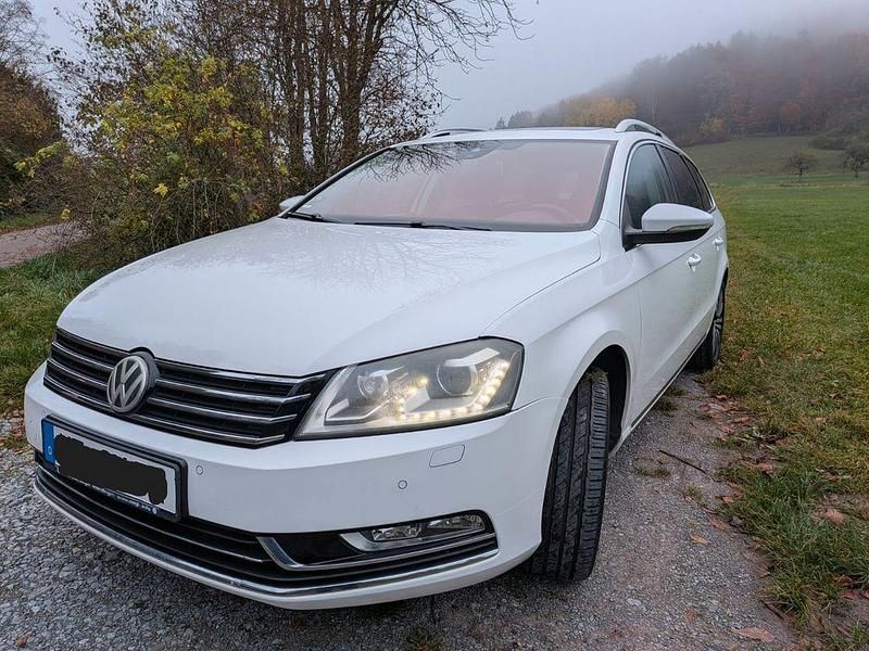Gebraucht VW Passat Highline 140 PS (102 kW) 2013 Weiß Kombi