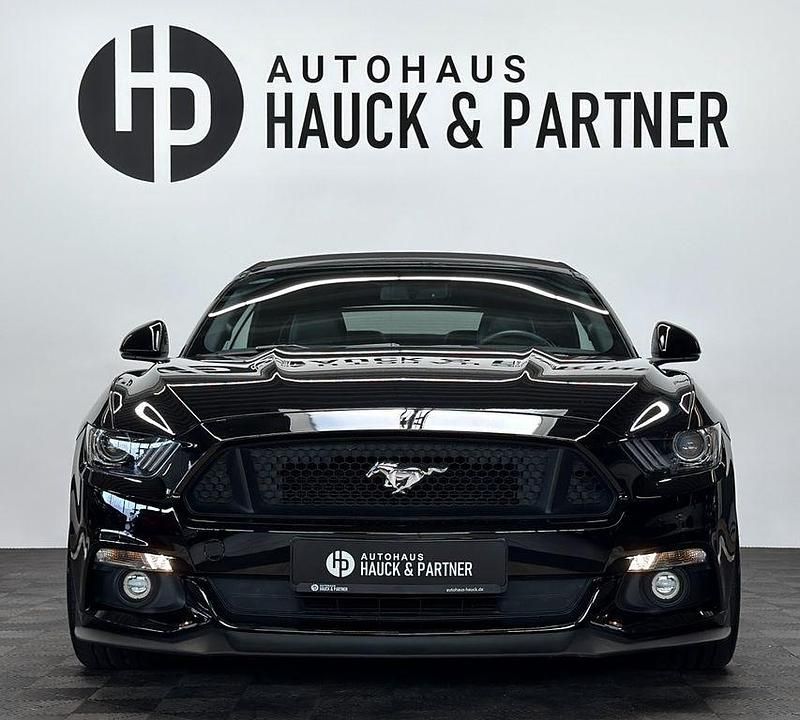 Gebraucht Ford Mustang GT Convertible 421 PS (309 kW) 2017 Schwarz Cabrio