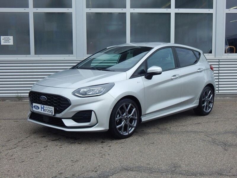 Moondust silver (metallic) Gebraucht 2023 Ford Fiesta ST-Line Kleinwagen | 18.990 € (Fairer Preis) - Bild 1/4