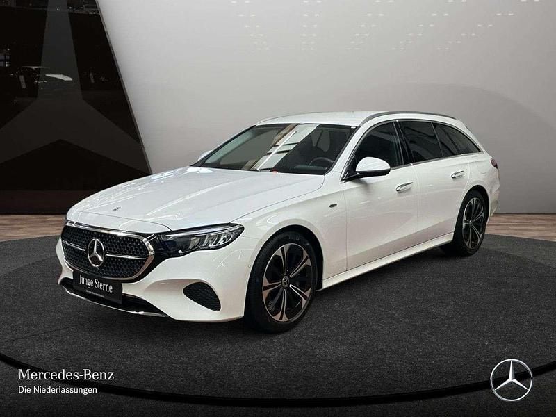 Gebraucht Mercedes E300 Advanced 204 PS (150 kW) 2025 Weiß Limousine
