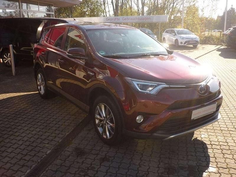 Gebraucht Toyota RAV4 Hybrid Plus 197 PS (144 kW) 2017 Carmin rot mica SUV