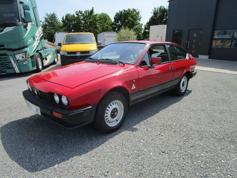 Gebraucht Alfa Romeo GTV 131 PS (96 kW) 1984 Rot
