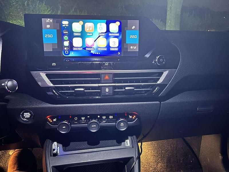 Gebraucht Citroën C4 PureTech 131 PS (96 kW) 2023 Limousine