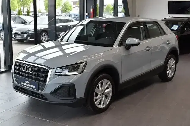 Używany Audi Q2 Advanced 116 KM (85 kW) 2023 Szary SUV